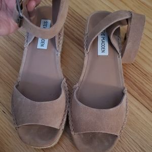 Steve Madden upper suede sandals
